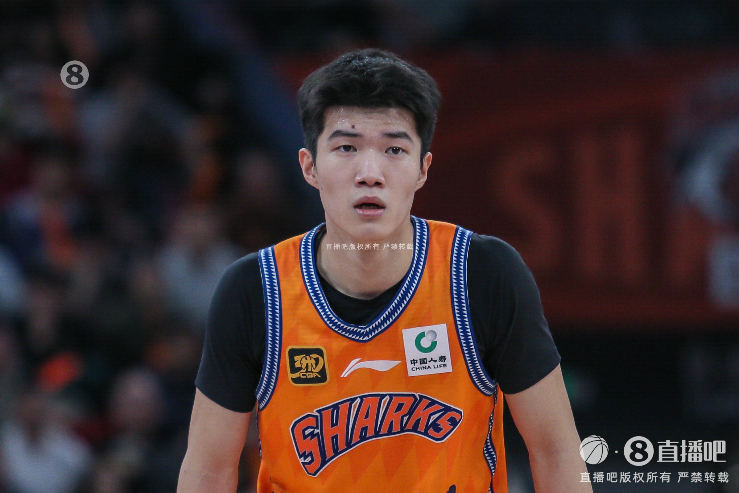 率先發(fā)力！偰李永煒首節(jié)5中4拿到11分 三分4中3